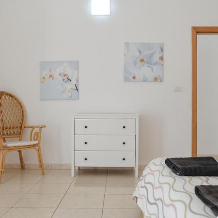 Casa Blanca Villa Tias Bagian luar foto